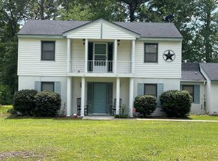 203 Cherokee Trl, Hinesville, GA 31313