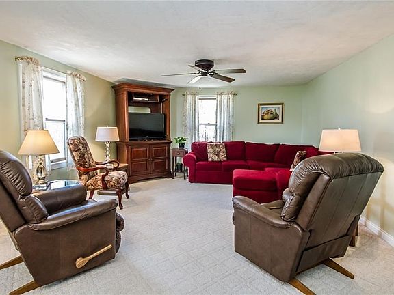4th image of 112 Knoll Dr