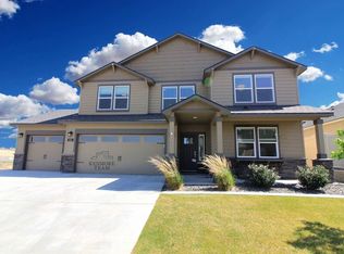 563 Roslyn Ct, Richland, WA 99352