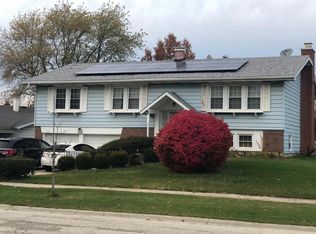 1200 Glen Ln, Hoffman Estates, IL 60169