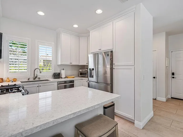 2175 Honeybee St — Photo 13