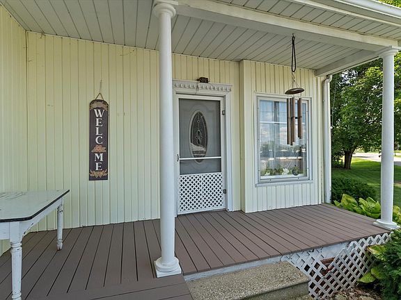 3rd image of 209 Bristol Ave