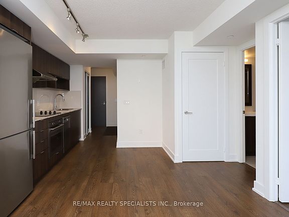 2nd image of 7 Mabelle Ave #1505