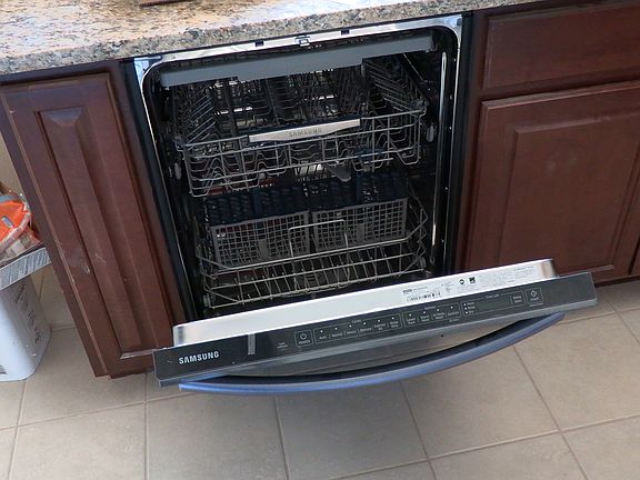 5th image of 2930 Eastbrook Dr