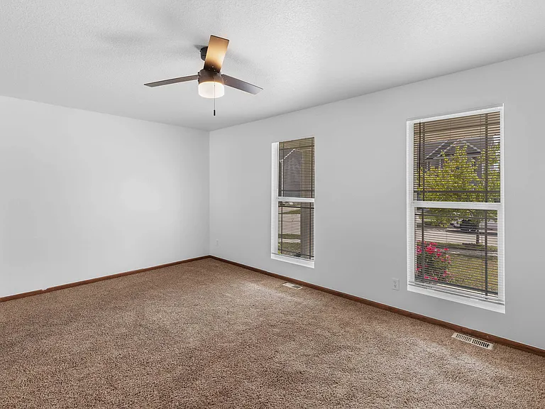 2810 SW Reunion Dr — Photo 19