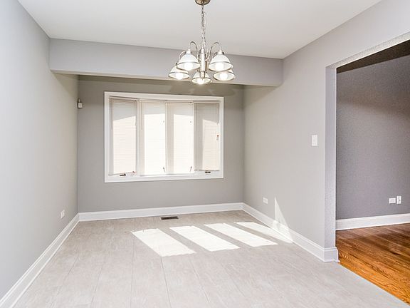 5th image of 2614 John Bourg Dr