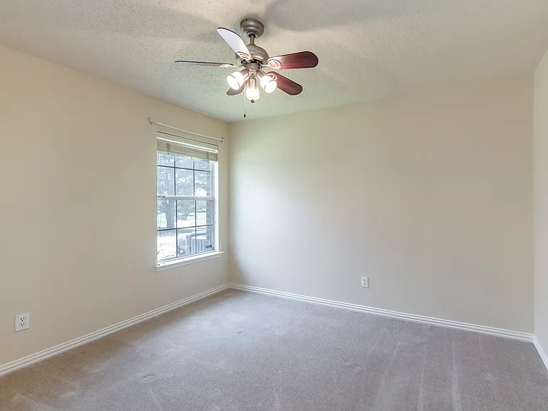 9906 Madison Dr — Photo 16