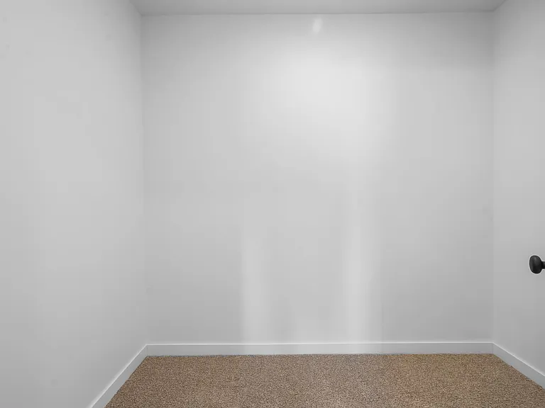 102 Sycamore Dr — Photo 28