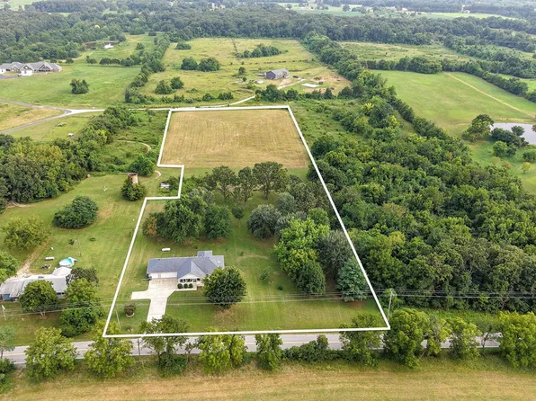 8592 W Farm Road 104, Willard, MO 65781