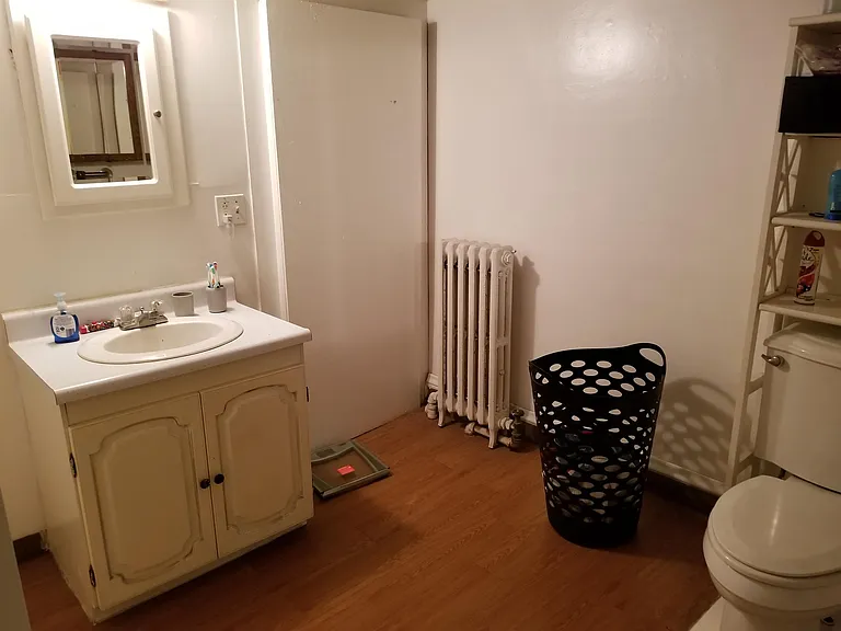 241 W Jackson St — Photo 9