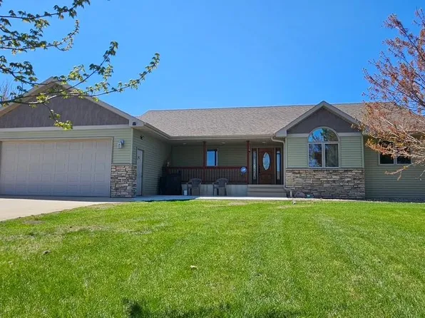 1352 Faith Hill Dr SW, Alexandria, MN 56308