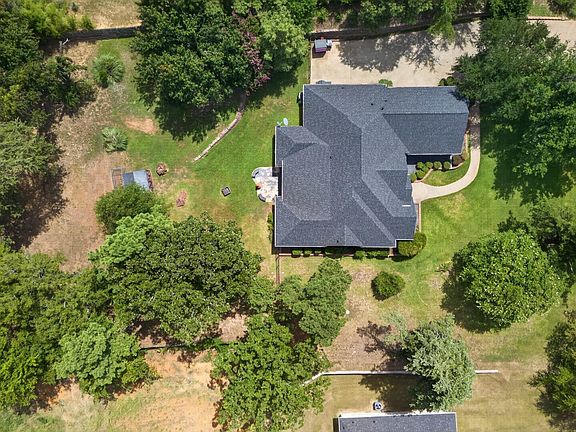 5th image of 19640 Dove Ridge Ln