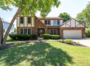364 Churchill Ln, Gurnee, IL 60031