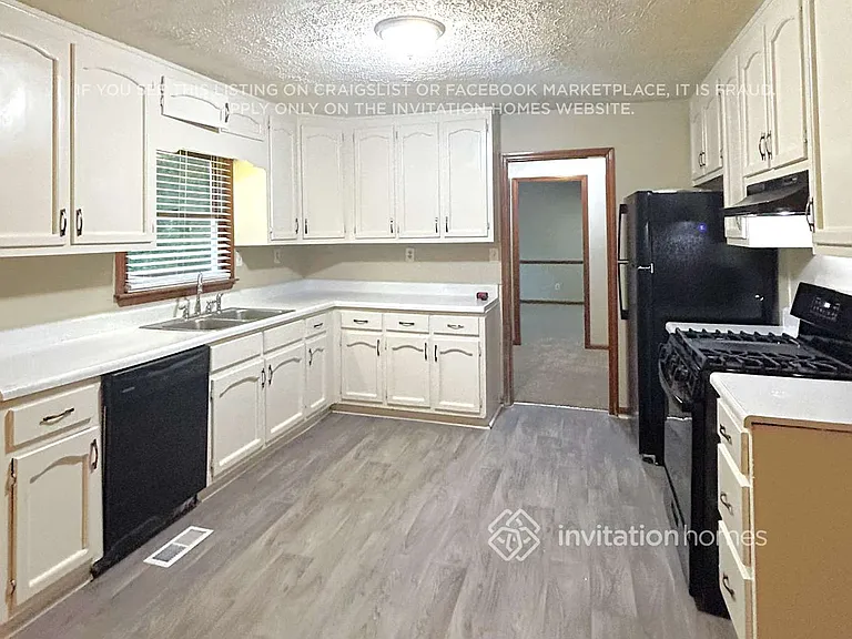 5130 Brownwood Dr — Photo 6