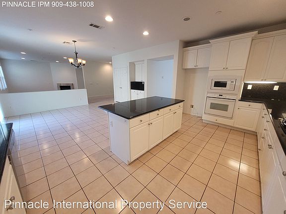 3rd image of 15614 Morgan Hill Ct