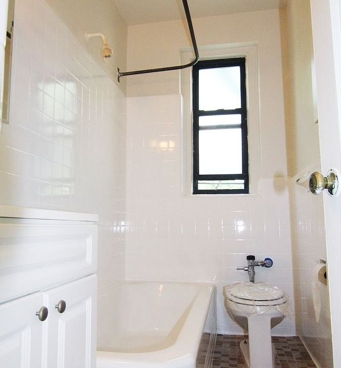 2nd image of 5400 Fieldston Rd APT 43A