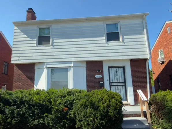 15261 Mapleridge St, Detroit, MI 48205