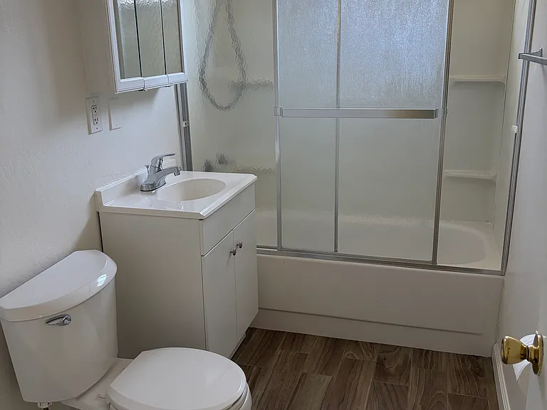 511 Whyte Ave #513 — Photo 2