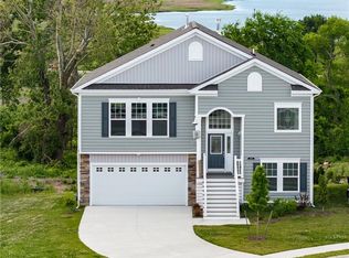 105 Corcoran Ln, Suffolk, VA 23434