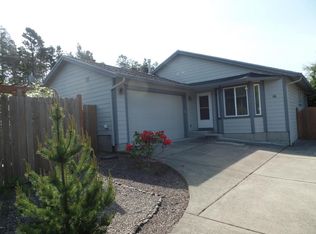 16 Pacific St, Depoe Bay, OR 97341