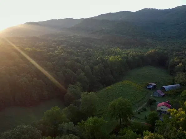 3471 Sane Rd, Parrottsville, TN 37843