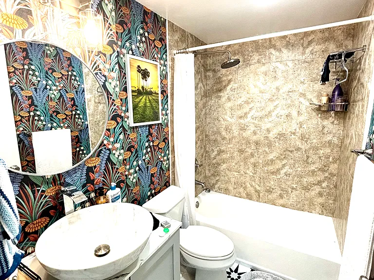 7501 E Treasure Dr — Photo 7