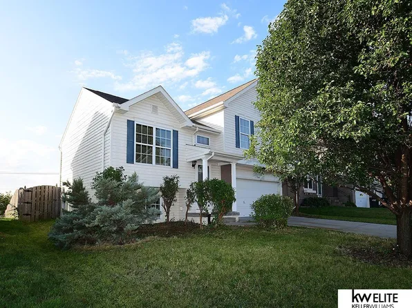 8805 Kimball St, Omaha, NE 68122