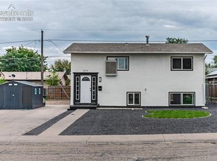 3816 Devonshire Ln, Pueblo, CO 81005