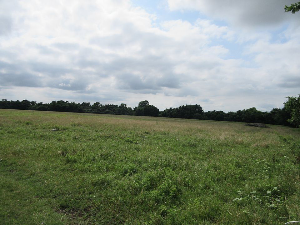 2nd image of Highsmith Rd