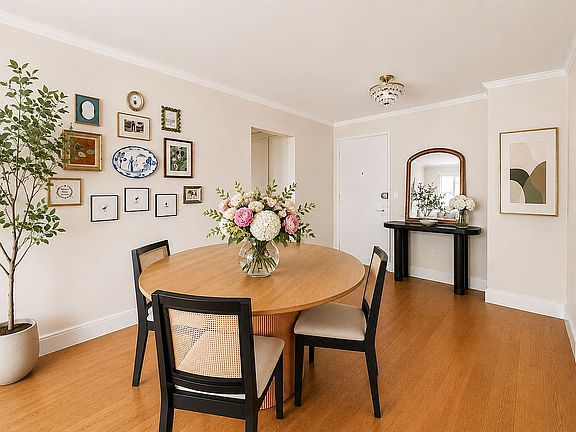 4th image of 16 W 16th St APT 7RS