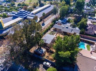 16326 Nordhoff St, North Hills, CA 91343