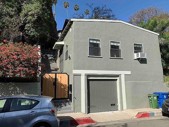 5th image of 3418 Larissa Dr