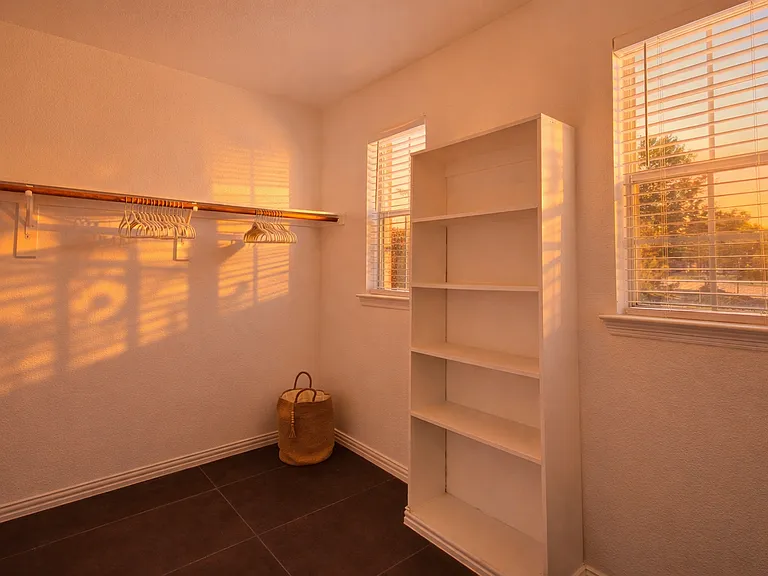 5615 Teal Ct — Photo 27