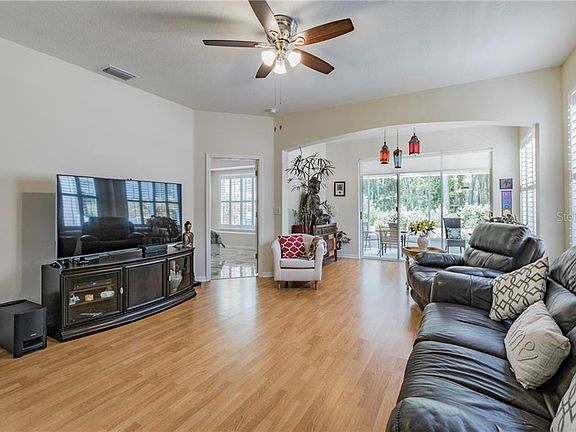 4th image of 2826 Tanglewylde Dr