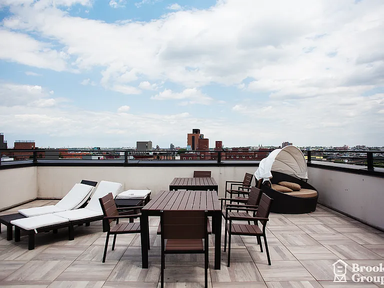 690 Bushwick Ave #3B — Photo 16