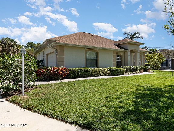 3rd image of 2860 Pine Branch Dr