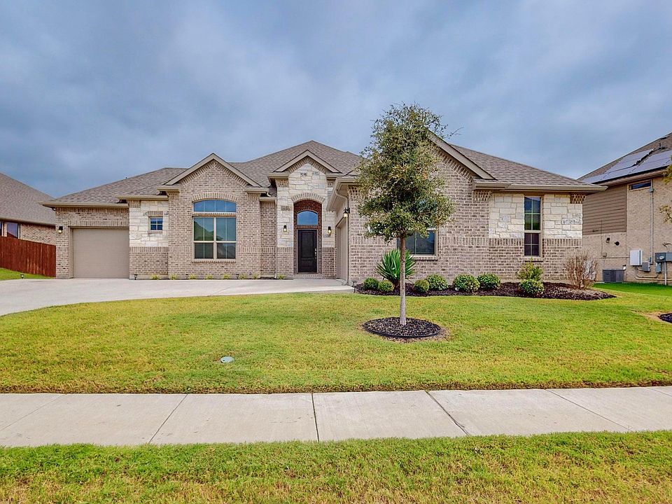 Welcome to 3664 Rainwater Trail, the French country inspired rental home of your dreams!