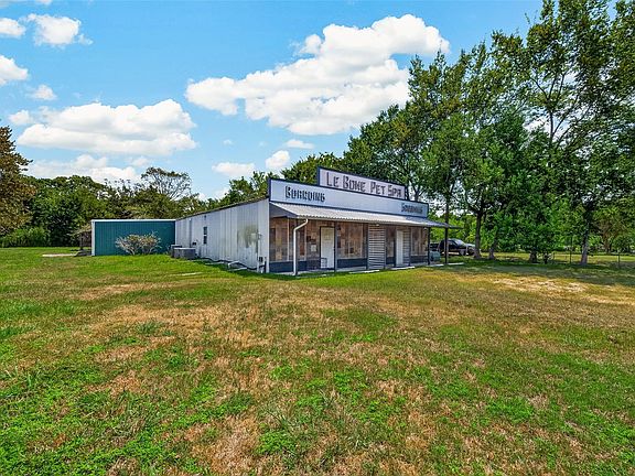 4th image of 3725 Allen Rd
