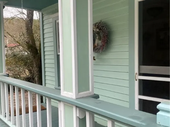 175 N Main St, Eureka Springs, AR 72632