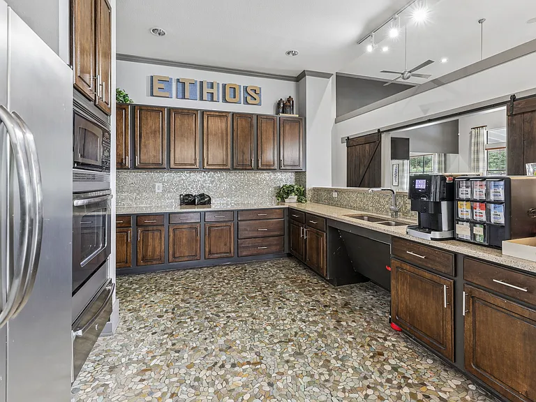 Ethos Apartments — Photo 20
