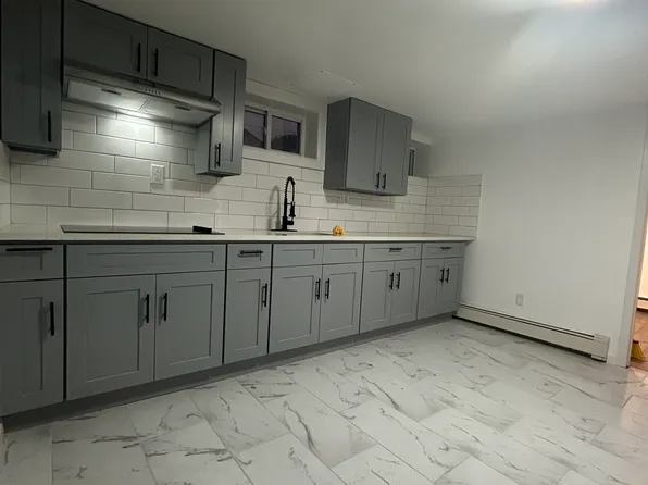 (undisclosed Address), West Babylon, NY 11704