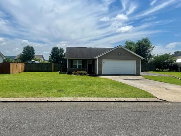 212 Elbert St, Chatsworth, GA 30705