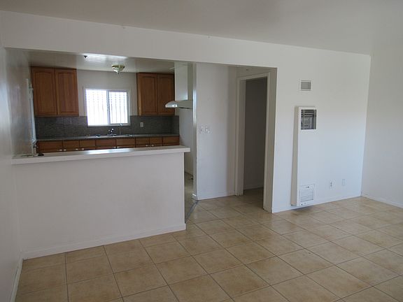 3rd image of 8609 Ramona Blvd