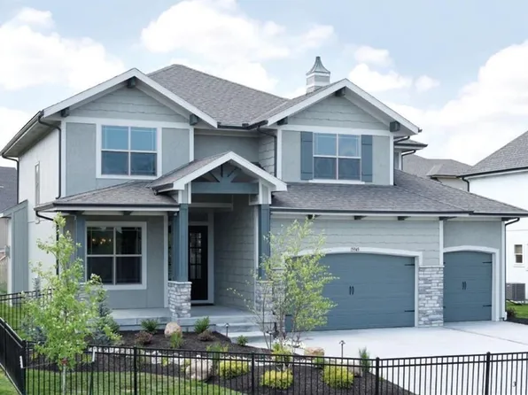 16696 W 165th St, Olathe, KS 66062