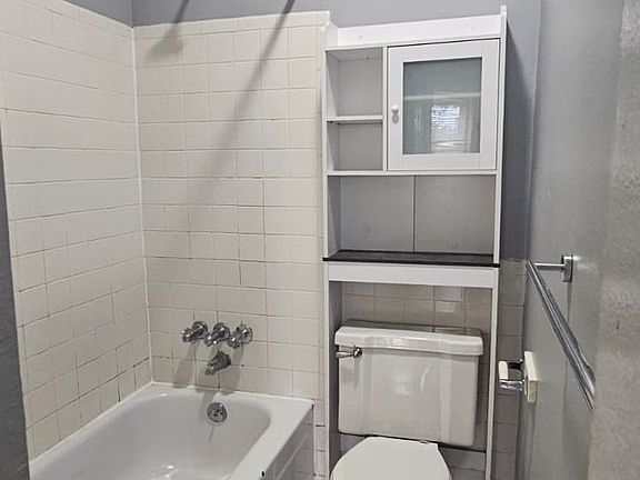 5th image of 209 Greene St #22