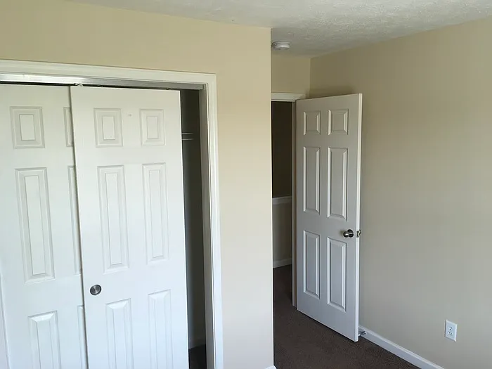 4415 Bellchime Dr — Photo 32