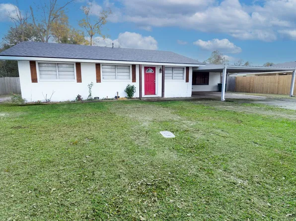 735 Urban St, Sulphur, LA 70663