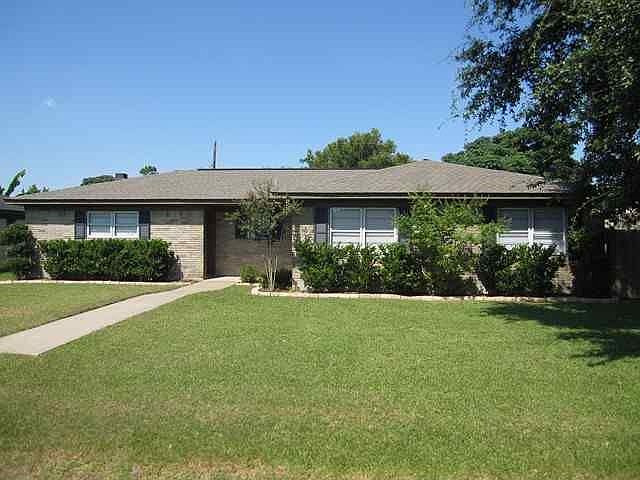 1st image of 2908 California St
