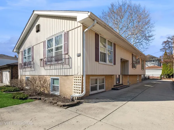 30 Poplar Pl, La Grange, IL 60525
