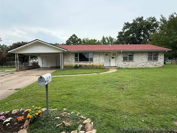 703 E Ida Ave, Sallisaw, OK 74955